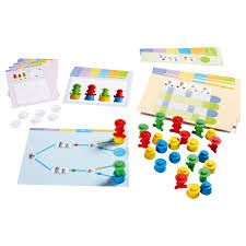 Bunte Akrobaten im Raum