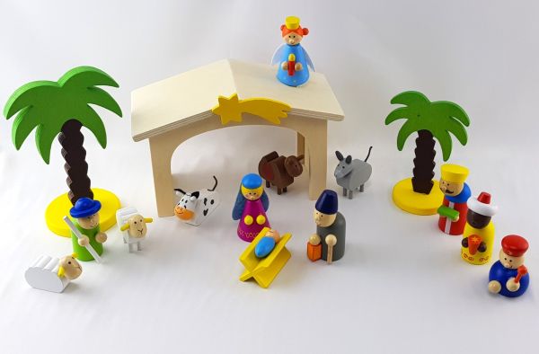 Weihnachtskrippe aus Holz bei LAND OF TOYS